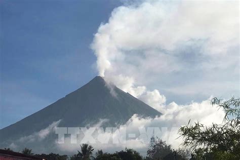 Núi lửa Mayon: Biểu tượng hùng vĩ và đầy uy lực của Philippines!