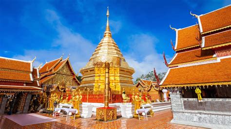  Tháp Chùa Doi Suthep! Một Điểm Đến Thánh Thiêng và ngoạn mục ở Chiang Mai